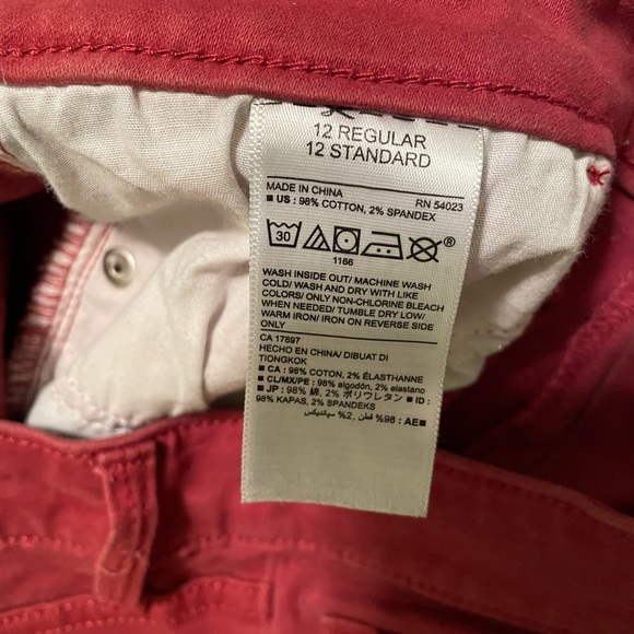 Old Navy Rockstar Mid-Rise Skinny Jeans. Rust, Size 12. - Picture 5 of 10